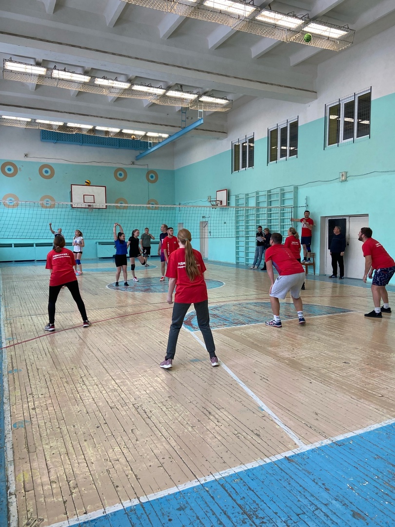 Педагоги школы приняли участие в первенстве по волейболу среди членов профсоюза образовательных организаций г. Ижевска.